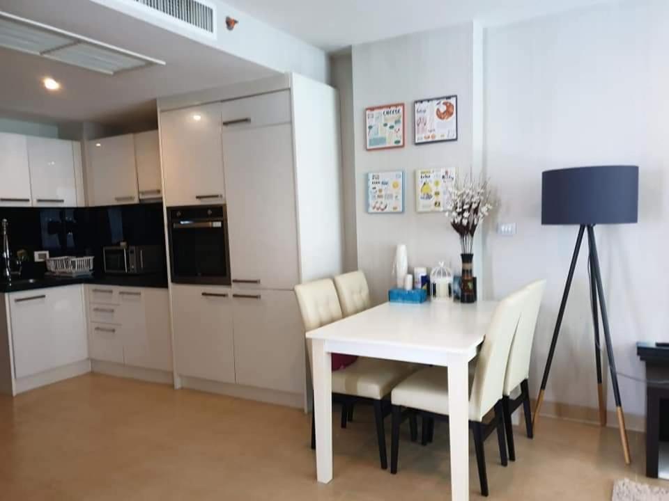 Centara Avenue 2 Bedrooms Pool View Pattaya Esterno foto