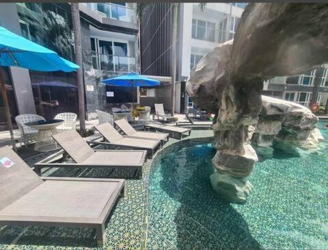 Centara Avenue 2 Bedrooms Pool View Pattaya Esterno foto
